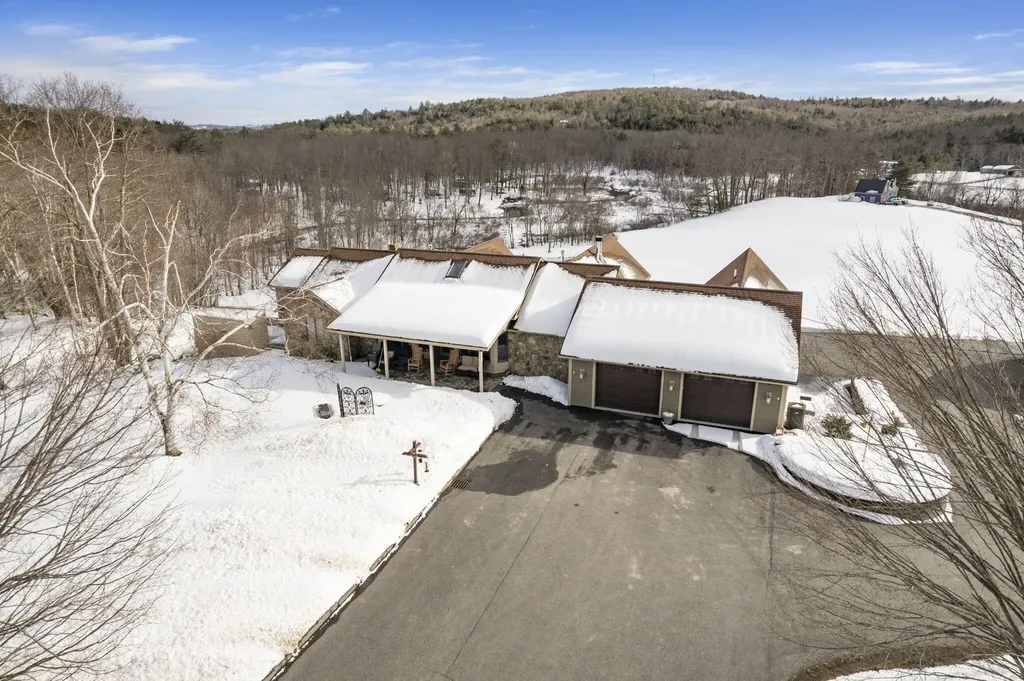 456 Buckfield Road Turner ME 04282