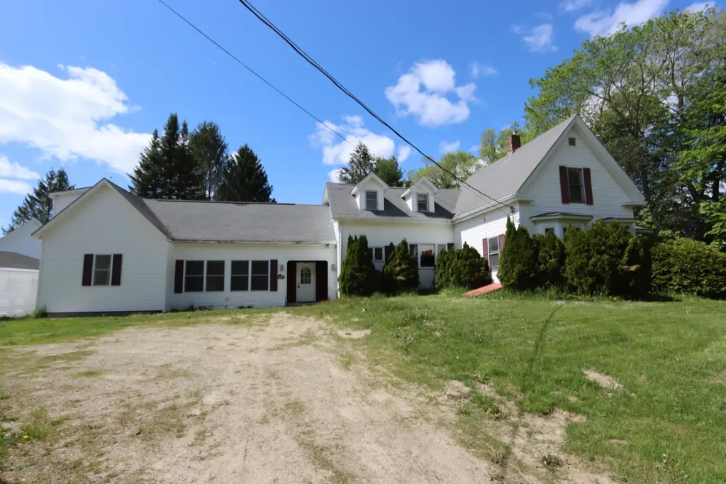 297 Birch Point Road Wiscasset ME 04578