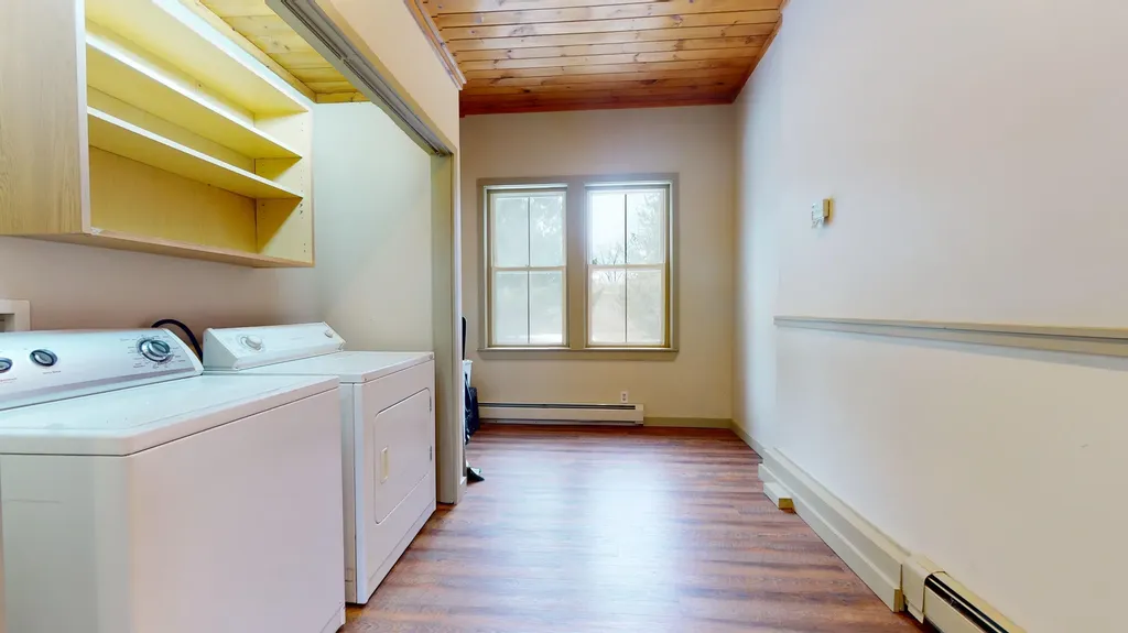 297 Birch Point Road Wiscasset ME 04578