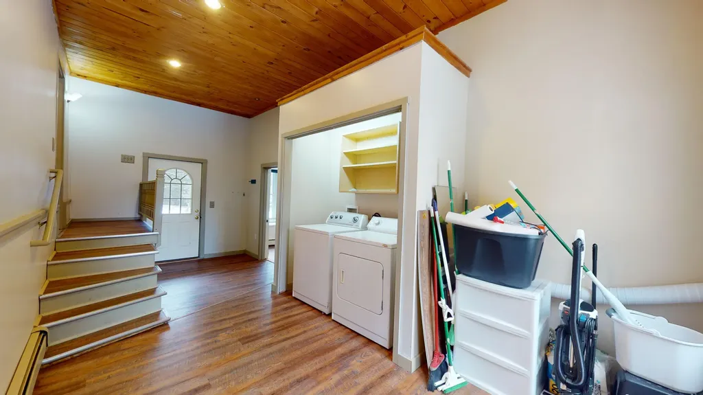 297 Birch Point Road Wiscasset ME 04578