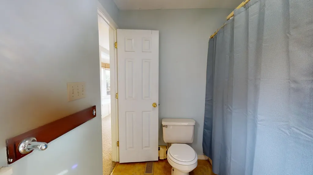 297 Birch Point Road Wiscasset ME 04578