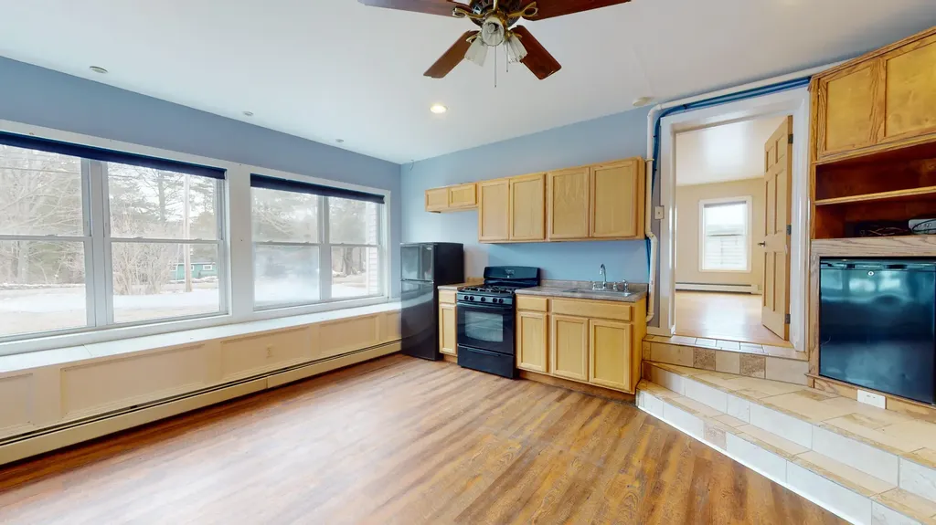 297 Birch Point Road Wiscasset ME 04578