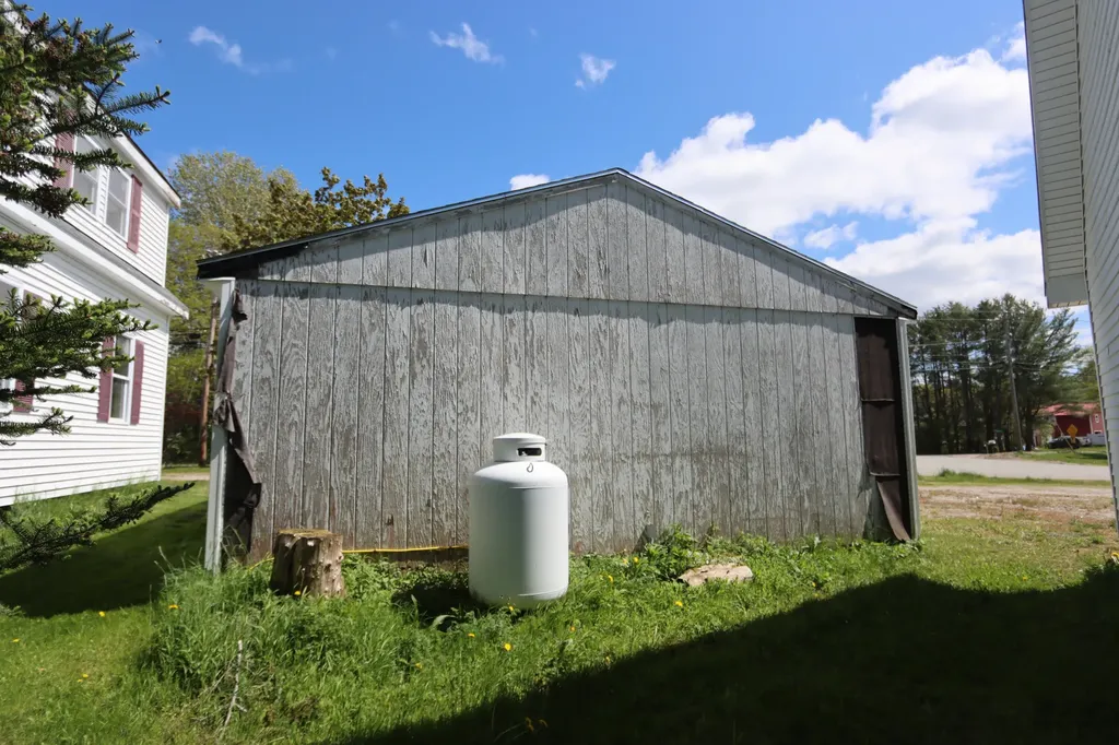 297 Birch Point Road Wiscasset ME 04578
