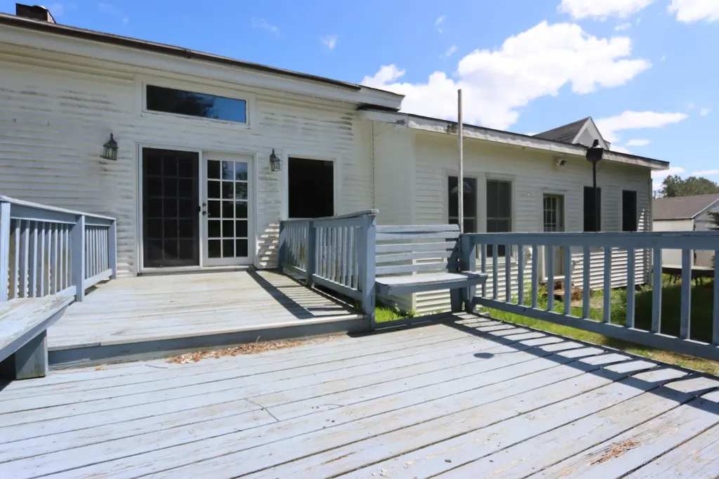 297 Birch Point Road Wiscasset ME 04578