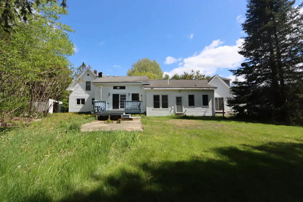 297 Birch Point Road Wiscasset ME 04578