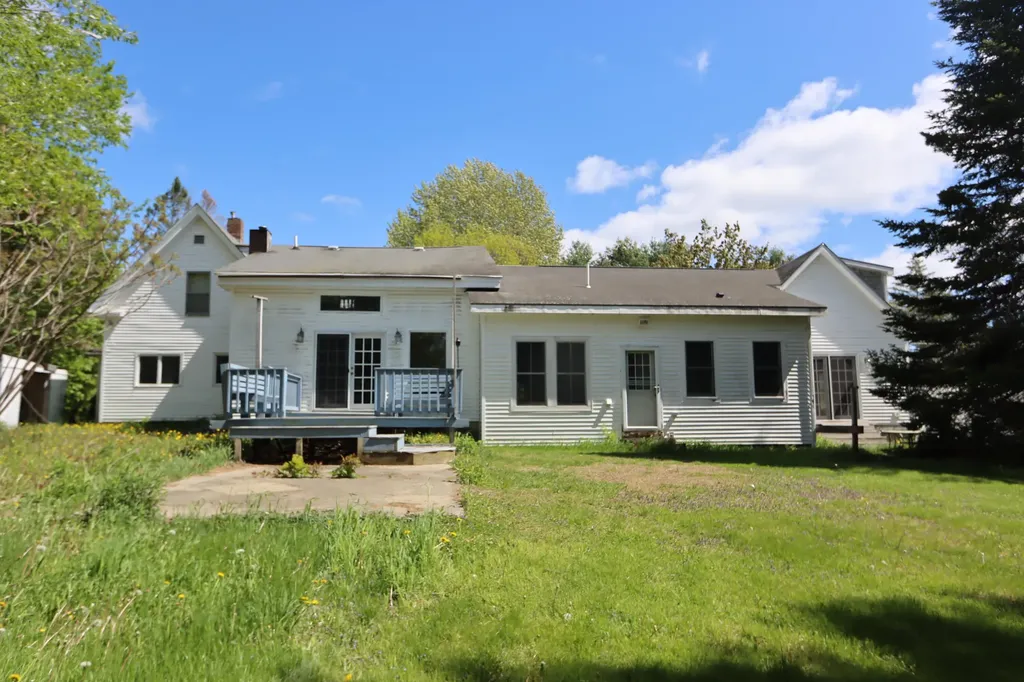 297 Birch Point Road Wiscasset ME 04578