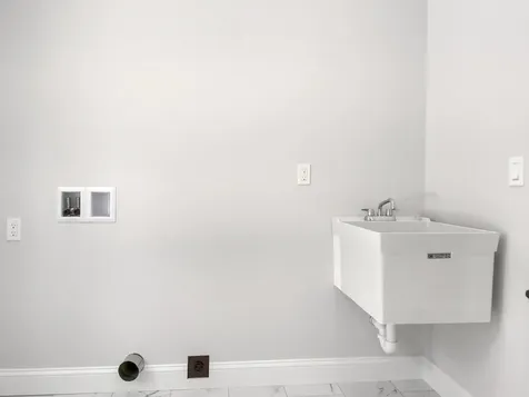6 Shuman Road Windsor ME 04363
