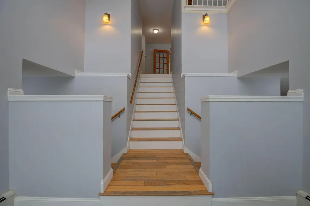 17 Castle Farm Drive Hebron ME 04238