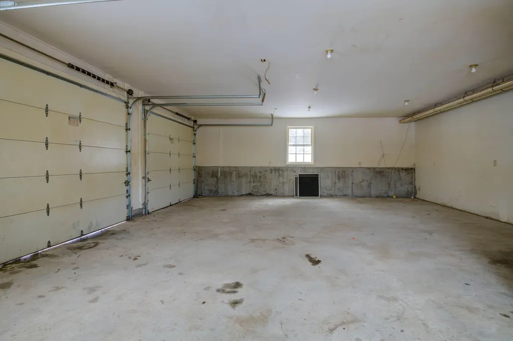 17 Castle Farm Drive Hebron ME 04238