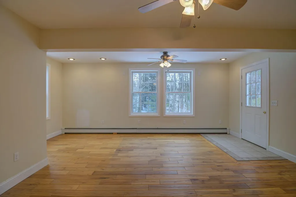 17 Castle Farm Drive Hebron ME 04238