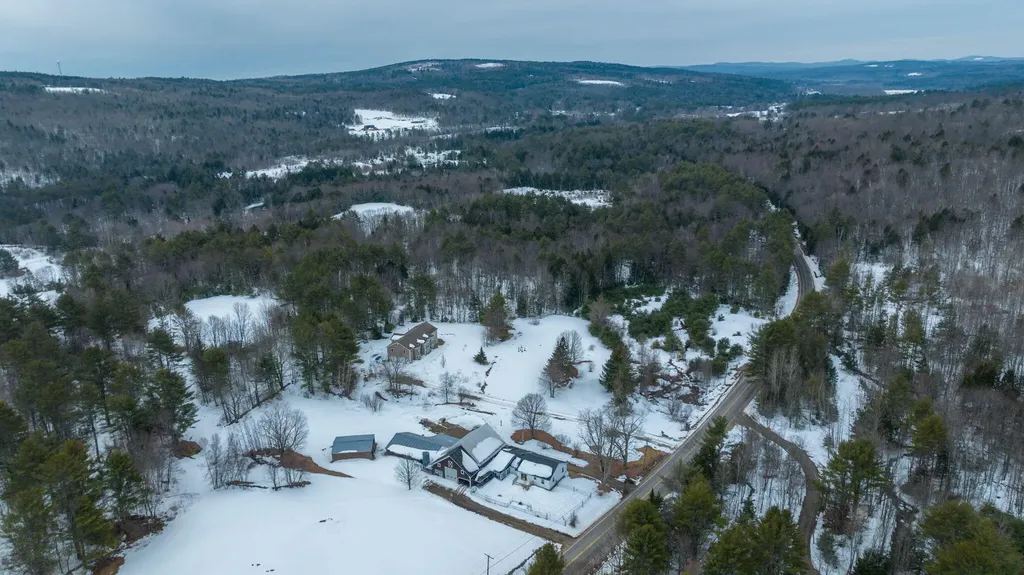 17 Castle Farm Drive Hebron ME 04238