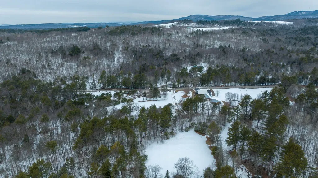 17 Castle Farm Drive Hebron ME 04238
