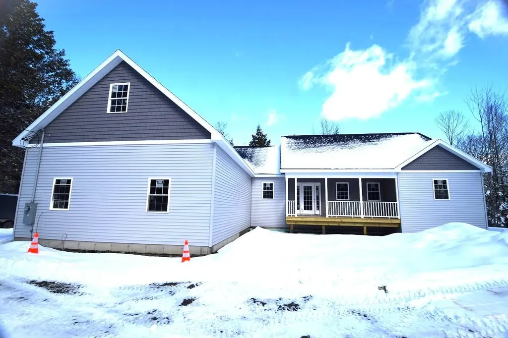 7 Katahdin Way Eddington ME 04428