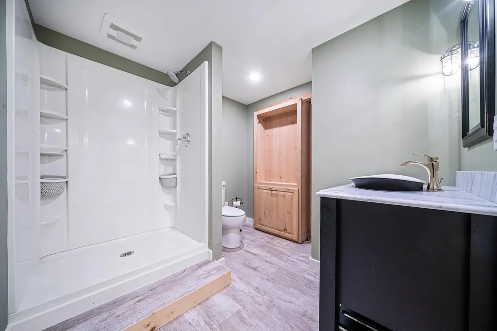 93 Abbott Cove Road West Bath ME 04530