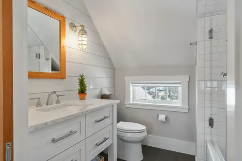 36 Salt Pond Road Bristol ME 04554