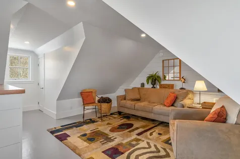 36 Salt Pond Road Bristol ME 04554