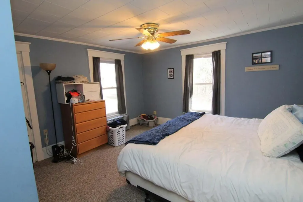 1285 State Street Veazie ME 04401
