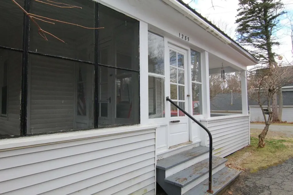 1285 State Street Veazie ME 04401