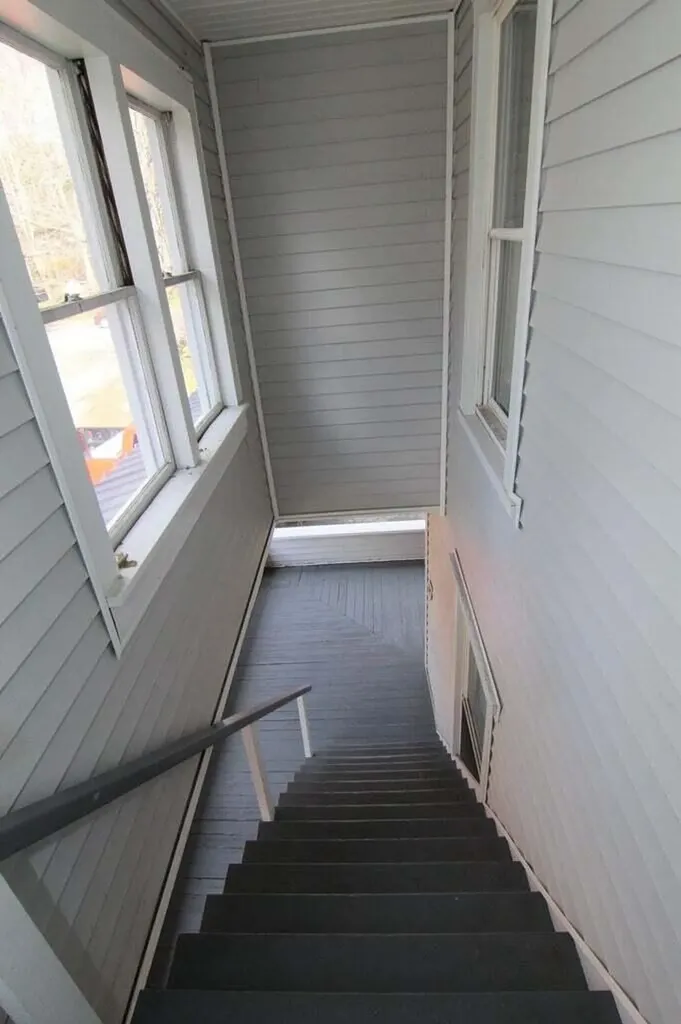 1285 State Street Veazie ME 04401