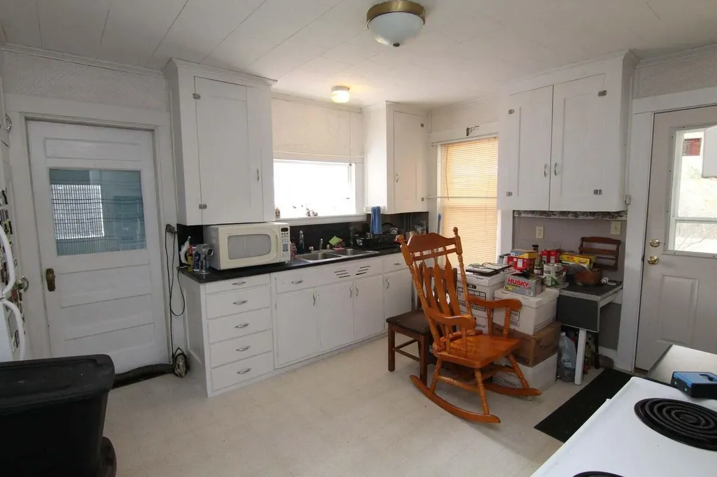 1285 State Street Veazie ME 04401