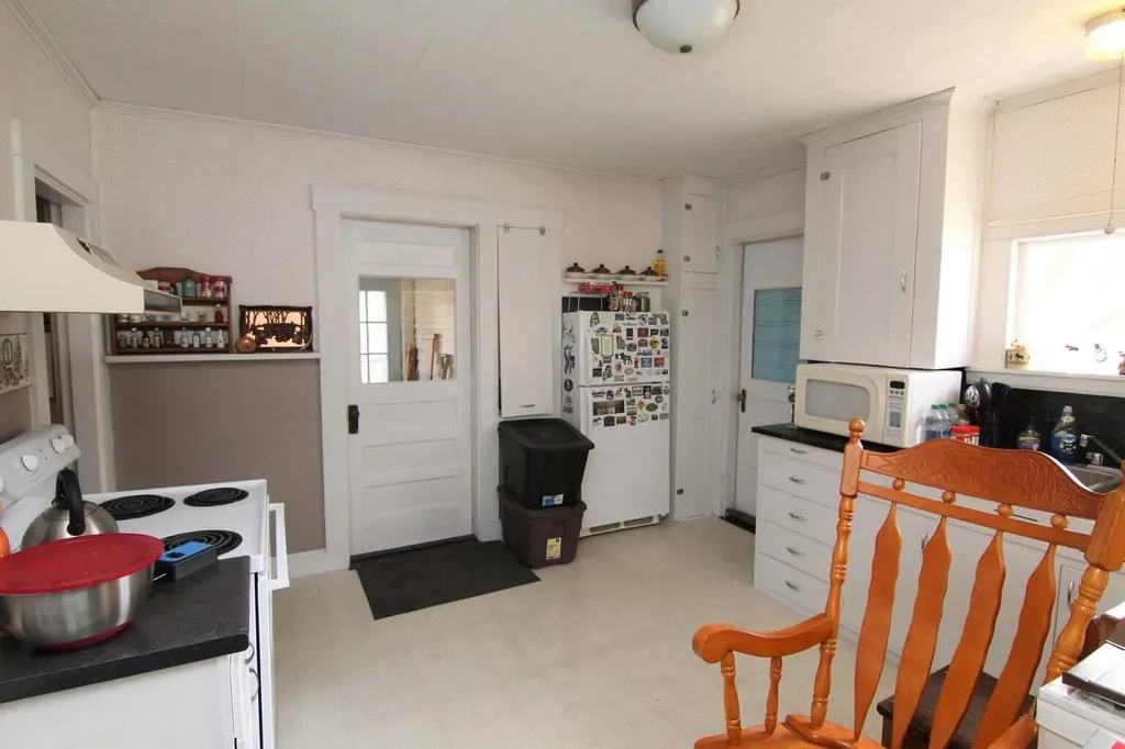 1285 State Street Veazie ME 04401