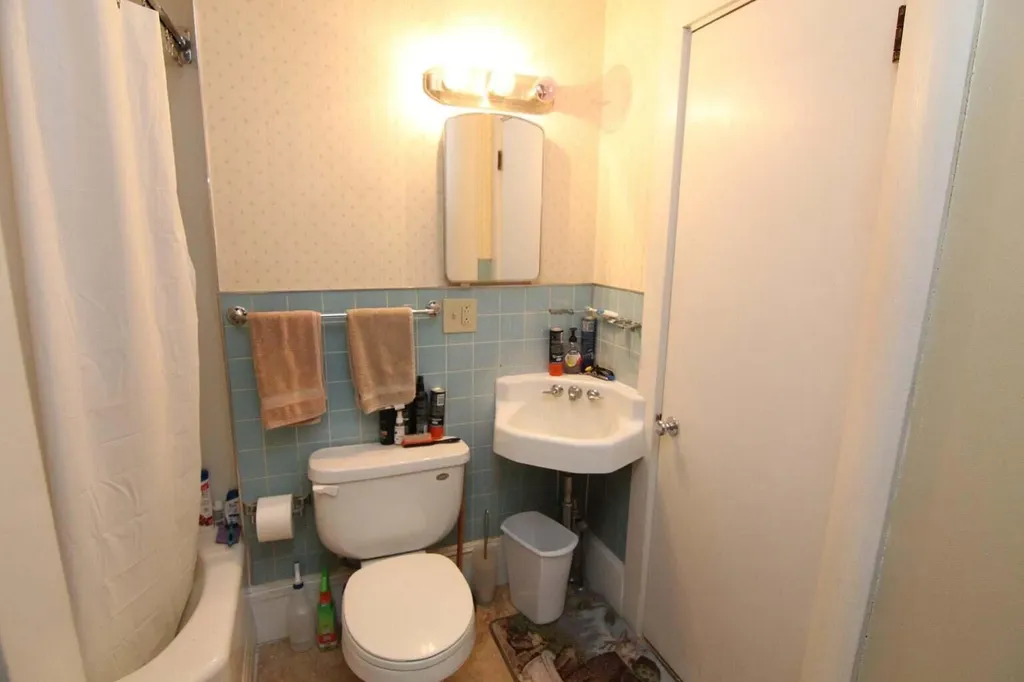 1285 State Street Veazie ME 04401