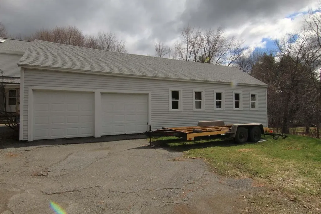 1285 State Street Veazie ME 04401