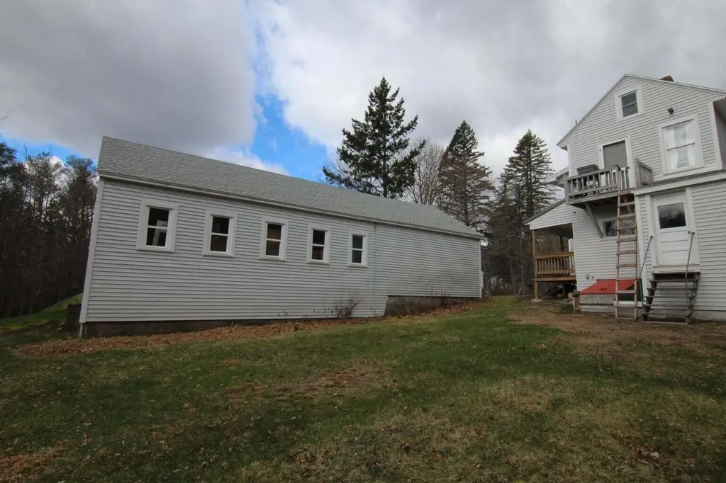 1285 State Street Veazie ME 04401