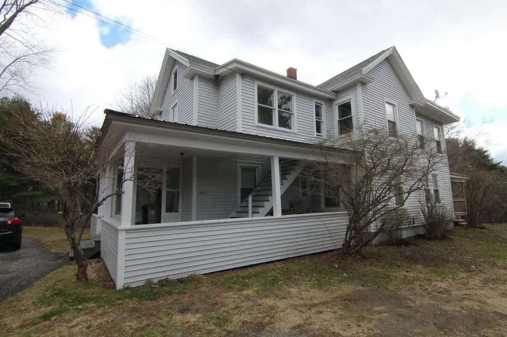 1285 State Street Veazie ME 04401
