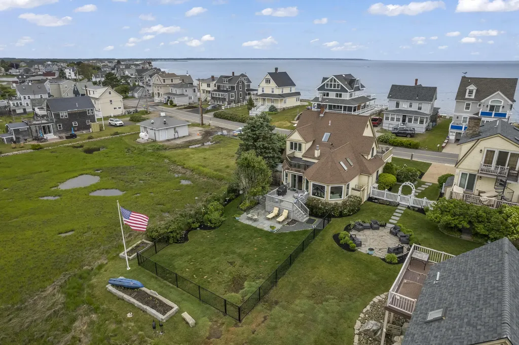 209 Webhannet Drive Wells ME 04090