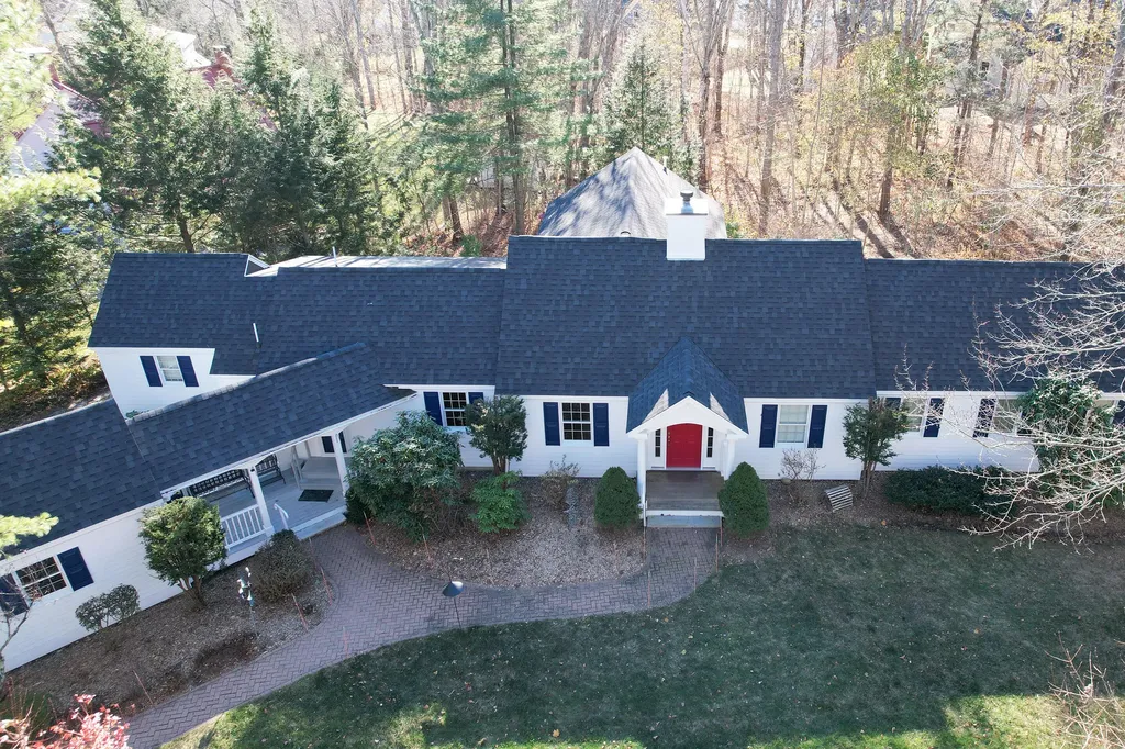 10 Rockbrook Drive Camden ME 04843