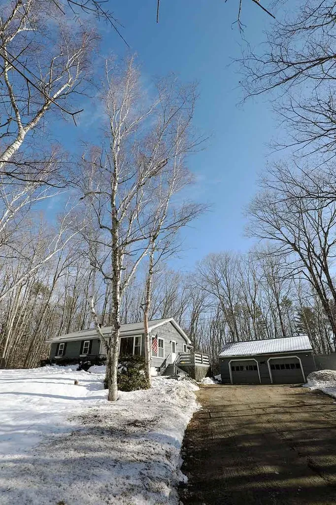 746 East Pittston Road Pittston ME 04345