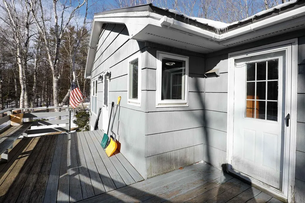746 East Pittston Road Pittston ME 04345