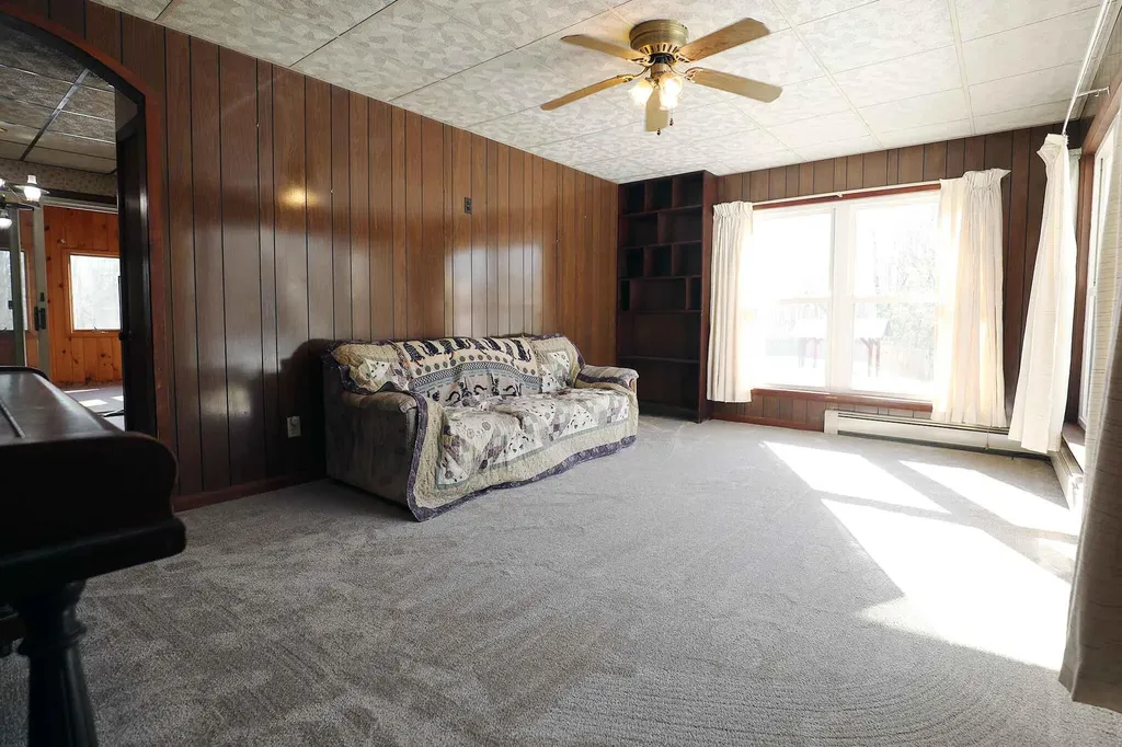 746 East Pittston Road Pittston ME 04345