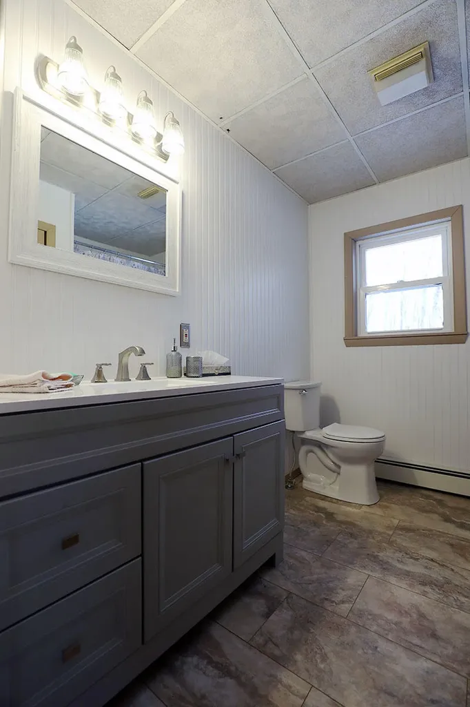 746 East Pittston Road Pittston ME 04345