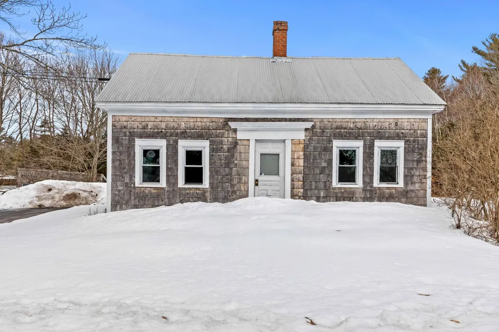 242 Varney Mill Road Windham ME 04062