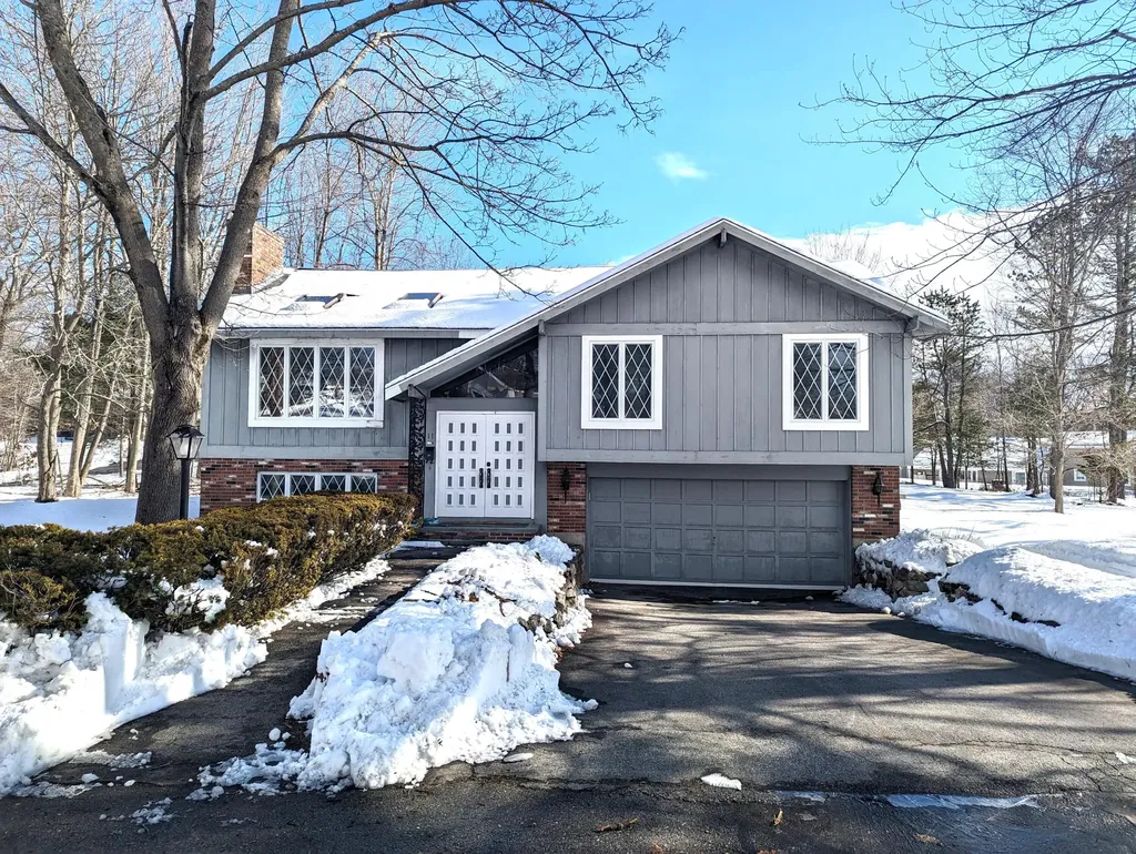 11 Maurice Avenue Sanford ME 04073
