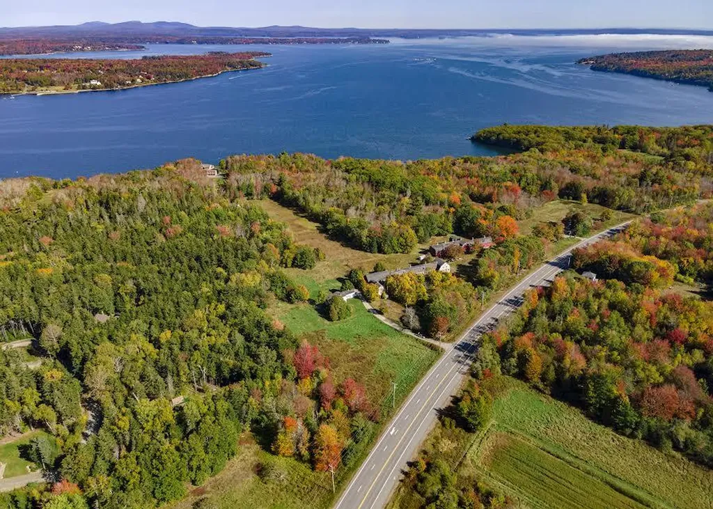 831 State Highway 3 Bar Harbor ME 04609