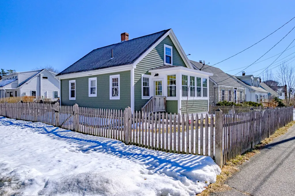 67 Wellwood Road Portland ME 04103