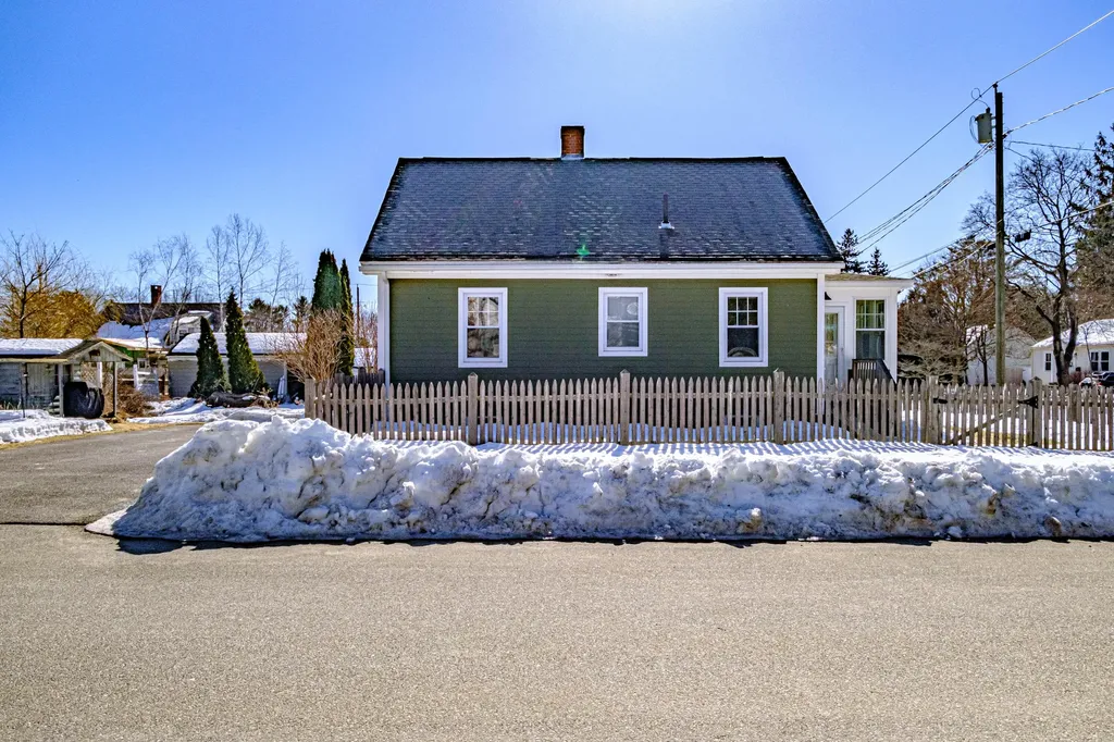 67 Wellwood Road Portland ME 04103