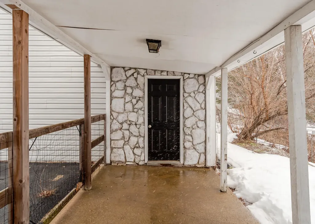 76 Old Lisbon Road Lewiston ME 04240