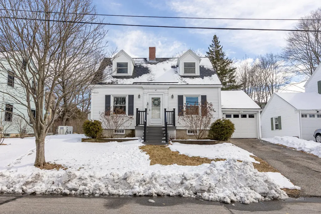 47 Belfield Street Portland ME 04103