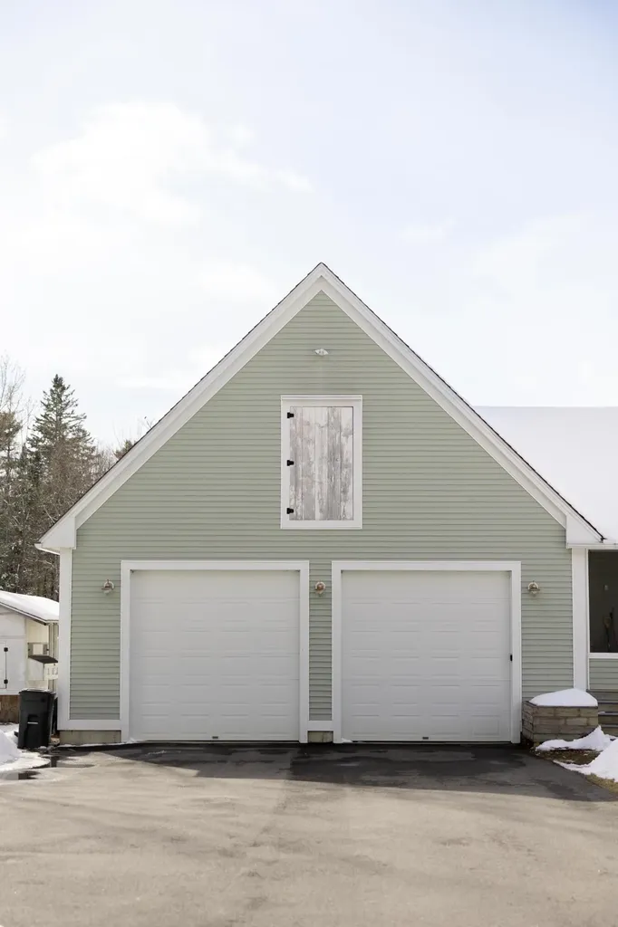 26 Cotton Hill Road Bucksport ME 04416