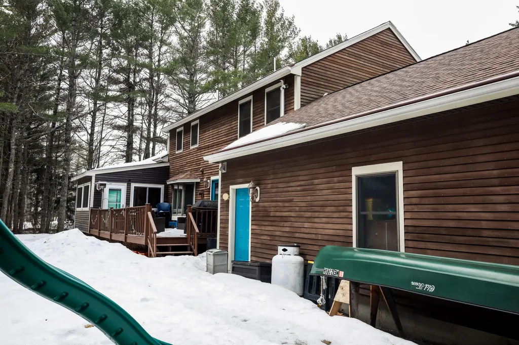 5 Sophie Lane Hampden ME 04444