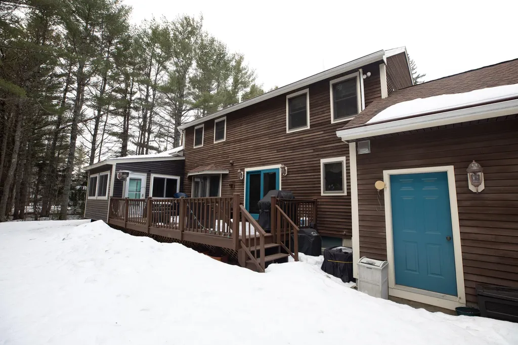 5 Sophie Lane Hampden ME 04444