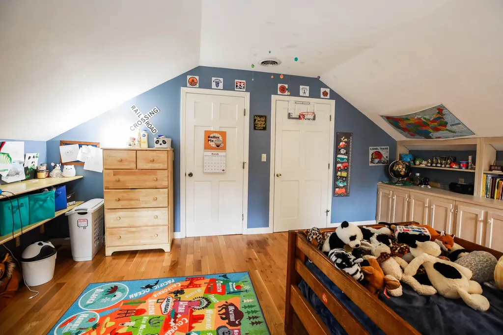 5 Sophie Lane Hampden ME 04444