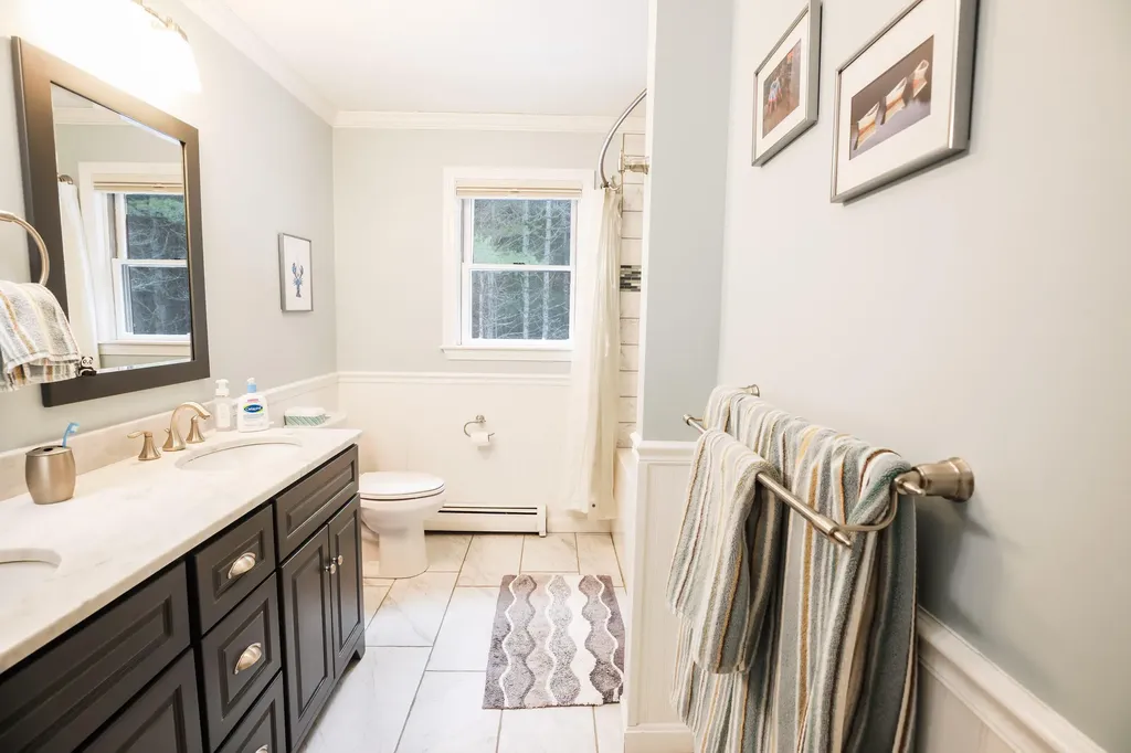 5 Sophie Lane Hampden ME 04444