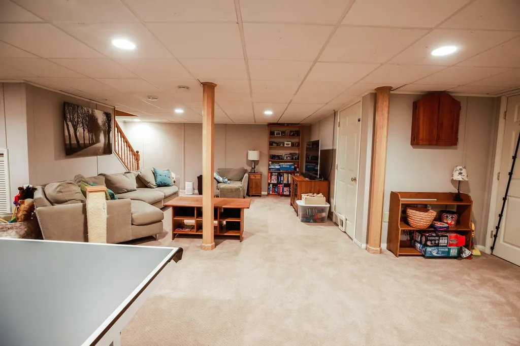 5 Sophie Lane Hampden ME 04444