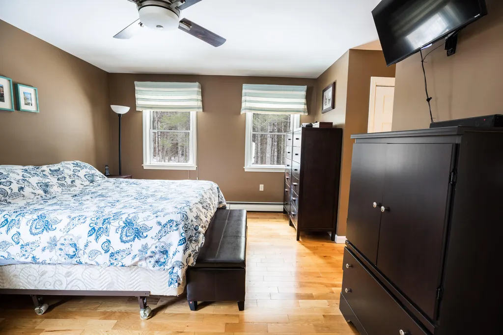 5 Sophie Lane Hampden ME 04444
