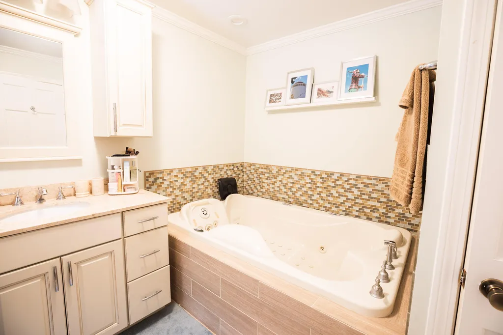 5 Sophie Lane Hampden ME 04444